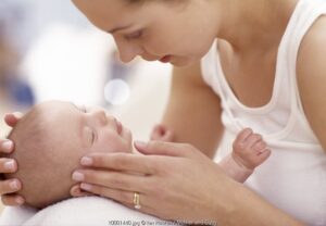 Siri Bantu Ibu yang Panik Saat Anaknya Tidak Bernapas