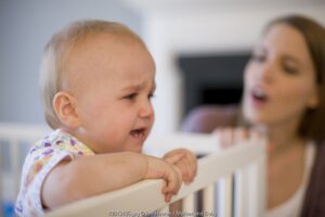 Pertolongan Pertama Ketika Anak Jatuh dari Tempat Tidur