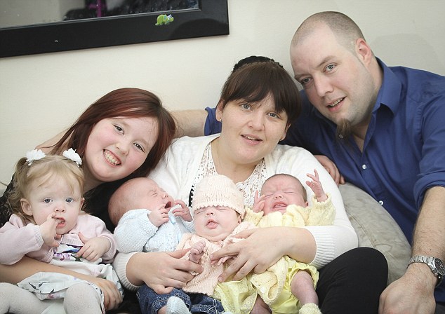 Wow! Ibu Melahirkan 4 Bayi Dalam Waktu 11 Bulan