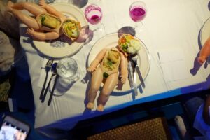 Ada ASI dalam Makanan, Pertunjukan Seni ini Dihujat