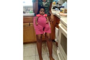 Cara Kreatif Remaja Menjaga Bayi