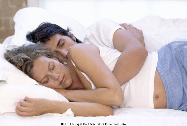 Tips Bercinta Usai Memiliki Bayi