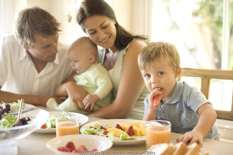 5 Cara Menjaga Kebutuhan Nutrisi Anak Agar Tetap Sehat