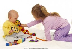 Kegiatan Seru Kakak dan Adik, Ciptakan Bonding