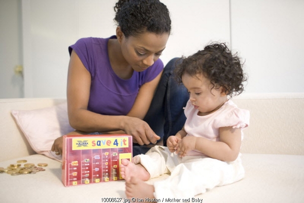 Trik Tetap Hemat Pasca Melahirkan