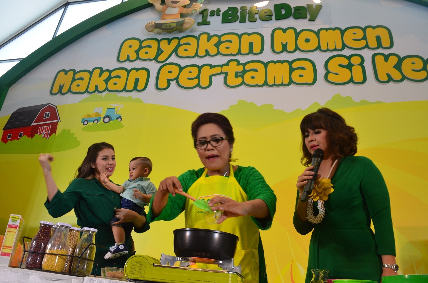 Milna 1st Bite Day 2017: Nutrisi Terbaik Untuk Si Kecil