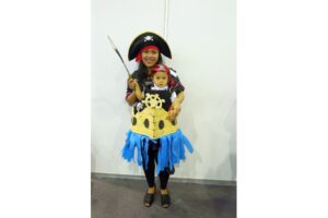 15 Kostum Keren untuk Ibu dan Anak