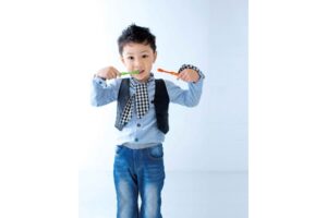 7 Langkah Menyikat Gigi Si Kecil