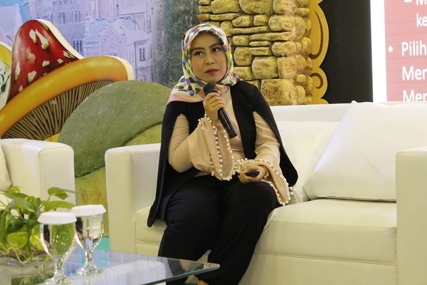 Cara Membagi Waktu Ibu Bekerja