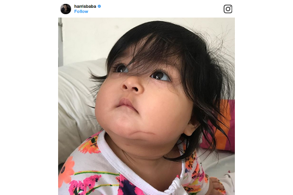 Bayi Penyanyi Ini Kejatuhan Lampu Panas di Mall!