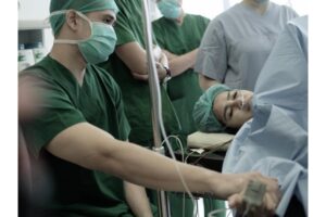 Olla Ramlan Melahirkan Anak Ketiga