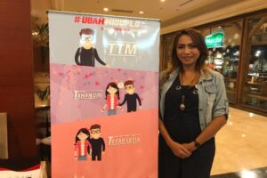 Kisah Hages Budiman, Hamil dengan HIV