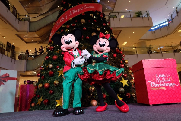 Kemeriahan Natal bersama Mickey &#038; Minnie Mouse