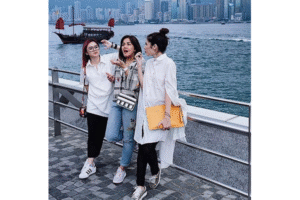 Sepatu Olahraga Favorit Tiga Mami Kece