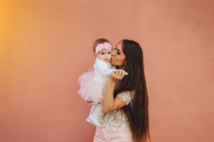 3 Cara Hamil Bayi Perempuan, Buktikan Nomer 2 Yuk Moms!