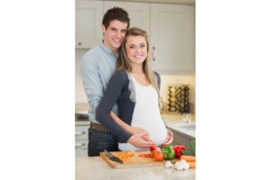 Berapa Porsi Makan Ideal saat Hamil? Tanya Dokter Yuk!