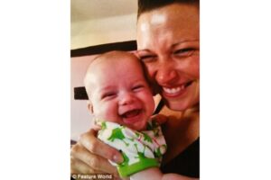 Salah Prediksi, Ibu Siapkan Serba Pink buat Anak Lelaki