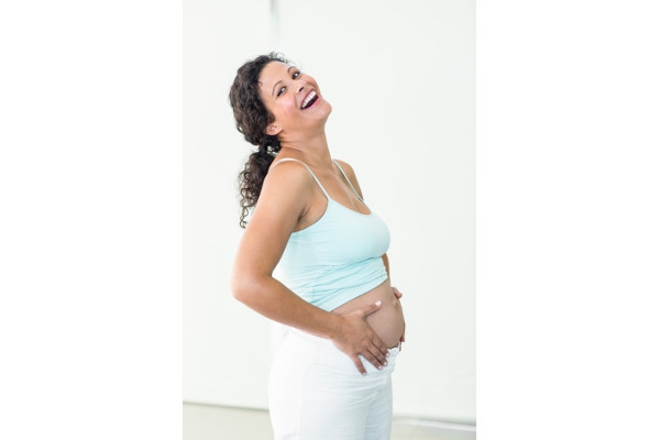 Tertawa saat Hamil Ternyata Wajib, Lho!