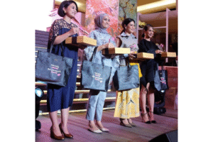 Cosmopolitan FM Beri Penghargaan pada 16 Inspiring Moms