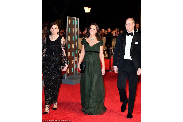 Kate Middleton Cerita Kedekatan Sang Suami dan Anaknya