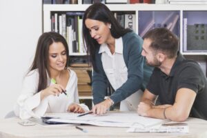 Jangan Jadi Bos yang Plin-plan, Moms!