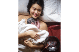 Model Cantik Dominique Diyose Melahirkan Bayi Tampan!