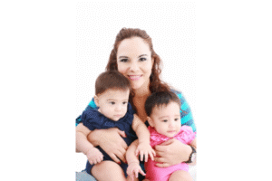 7 Tips Menyusui Anak Kembar