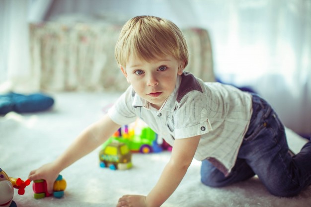 10 Tanda Anak Anda Sudah Mengalami Autisme