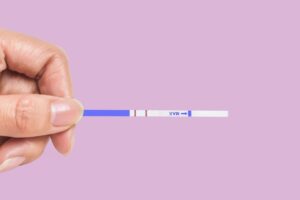 Cek Hamil Tak Perlu Tunggu Sampai Periode Haid Lho Moms