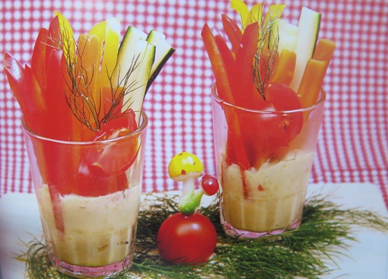 Cheesy Avocado Yogurt Dip