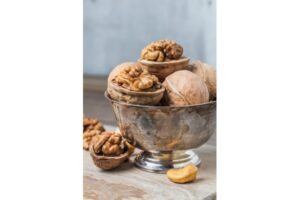 5 Manfaat Sehat Kacang Kenari