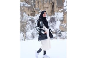 7 Artis Cantik Yang Menantikan Persalinan di 2018