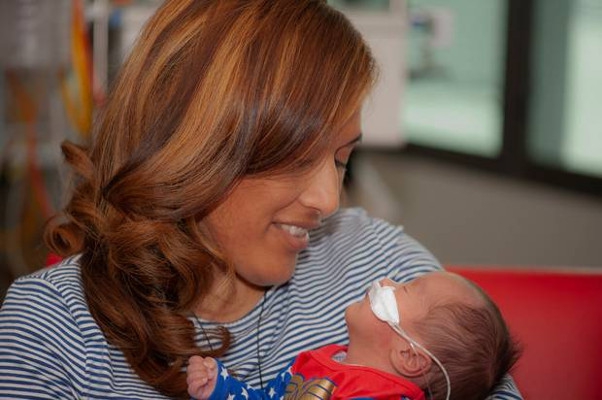 Ibu Ini Tinggalkan Bayi 6 Minggu Karena Kanker Serviks