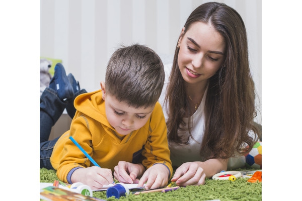 Trik Mengajak Balita ke Kantor