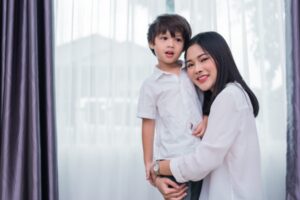 Tips Tinggalkan Anak Untuk Bekerja