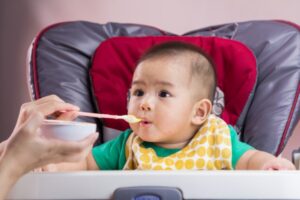 Ini 5 Tips Siapkan MPASI Anak Saat Mudik