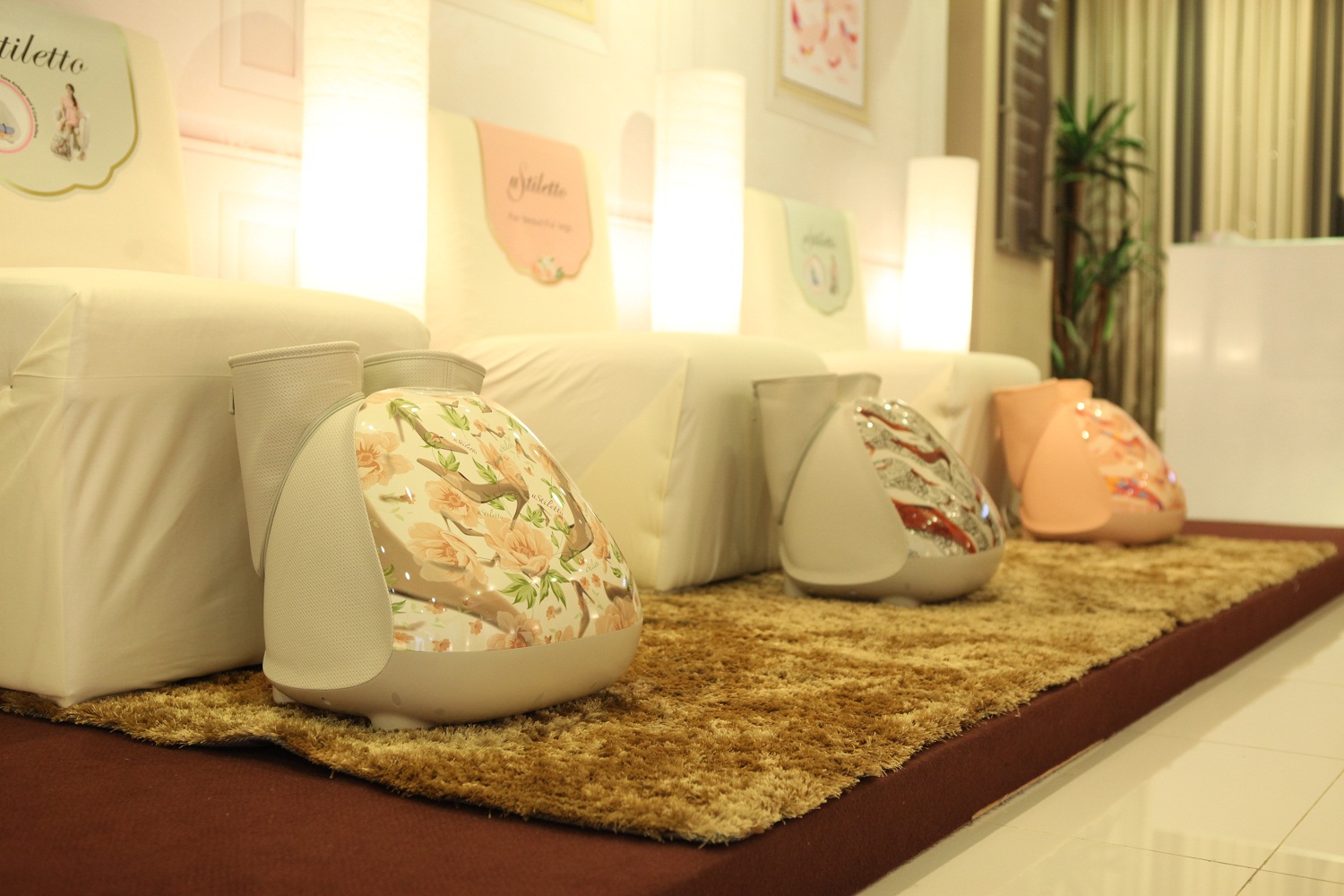 Solusi Wanita Masa Kini Atasi Kaki Pegal Akibat Heels