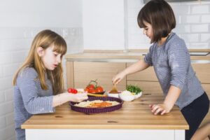 Tahapan Mengenalkan Balita Tata Krama