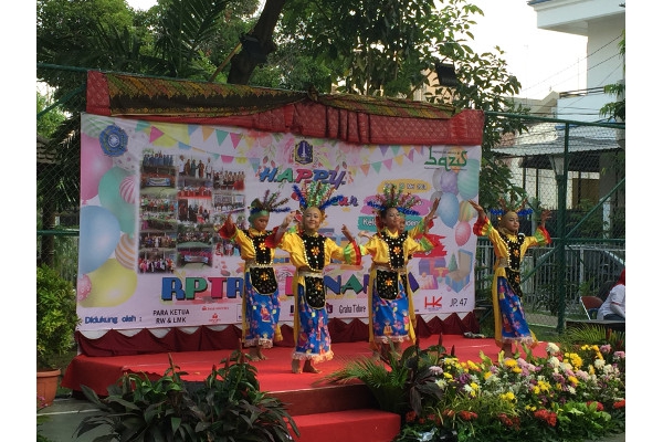 HUT Ke-3 RPTRA Kenanga Cideng Dirayakan Bersama Warga