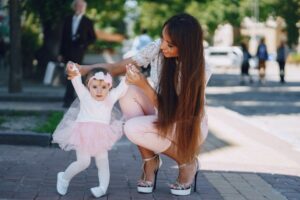 Bolehkah Memakaikan Rok Mini pada Balita?