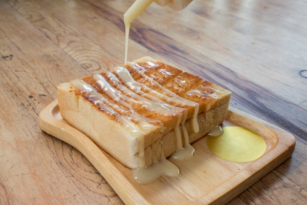 Susu Kental Manis Bukan Pengganti Susu Anak