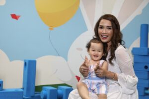 Ini Isi Diaper Bag Ussy Sulistiawaty