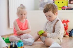 Ajarkan Anak Bersosialisasi di Tempat-Tempat Ini