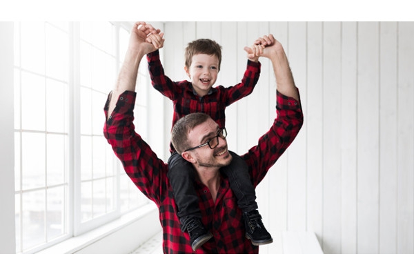 3 Permainan Seru untuk Dads dan Si Bayi