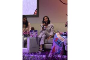 Tantangan Rinni Wulandari Dalam Menyusui Anak