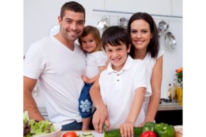 Ajak Keluarga Lakukan Pola Hidup Sehat yuk, Moms!