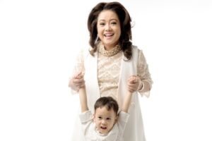 Roslina Verauli: Cinta & Kasih Sayang Penting buat Anak