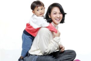 Andien: Tanamkan Nilai-Nilai Kemandirian pada Anak