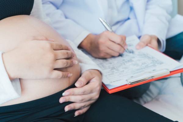 Moms, Waspada Kehamilan Pre-Gestasional dan Gestasional