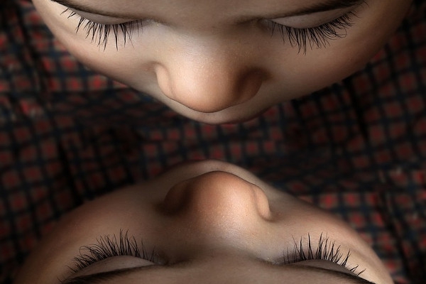 Manfaat Bercermin untuk Bayi